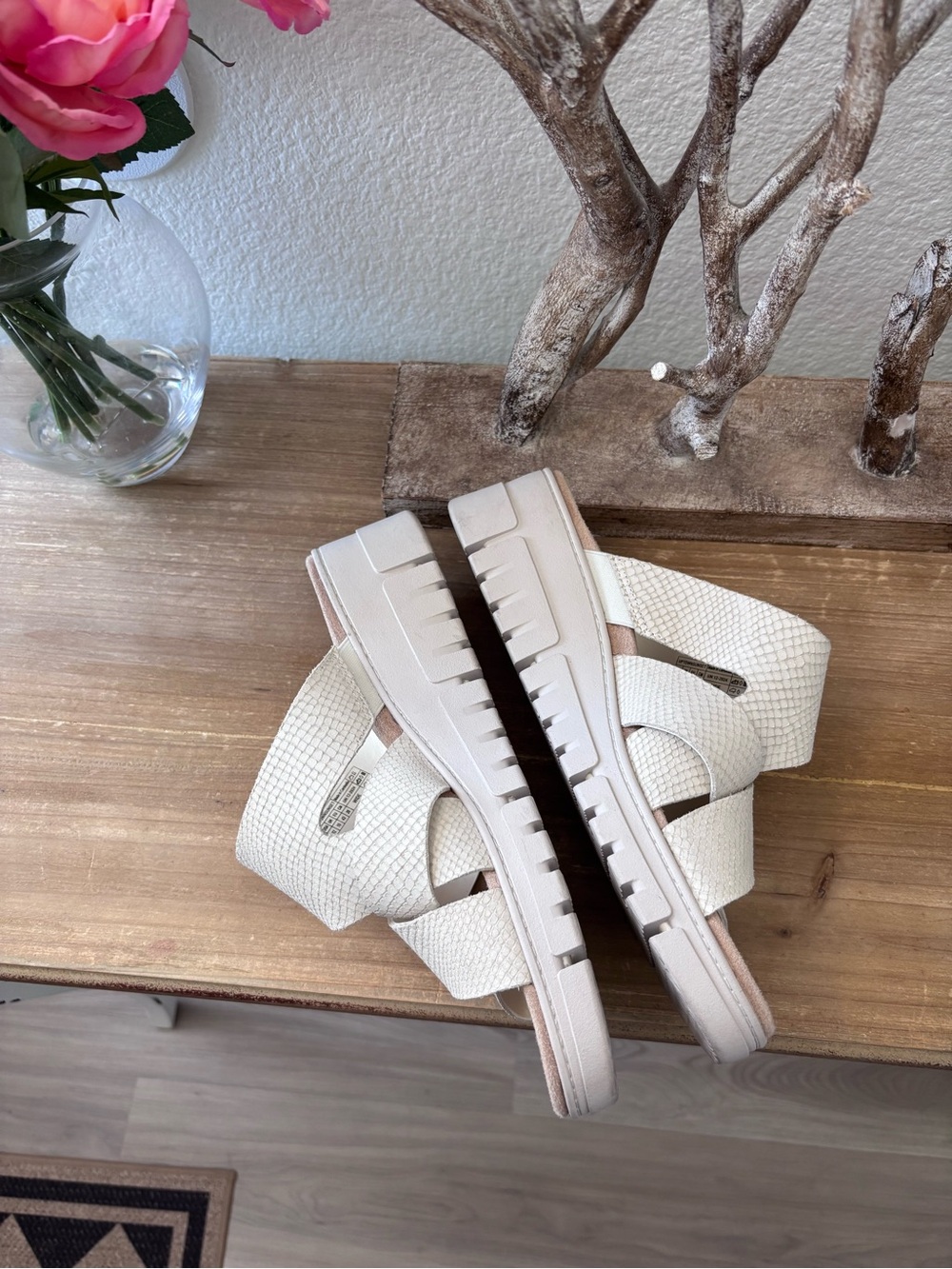 Vionic Women's Uptown Sunset Slide Sandal Ivory - 12 WIDE - Picture 5 of 9